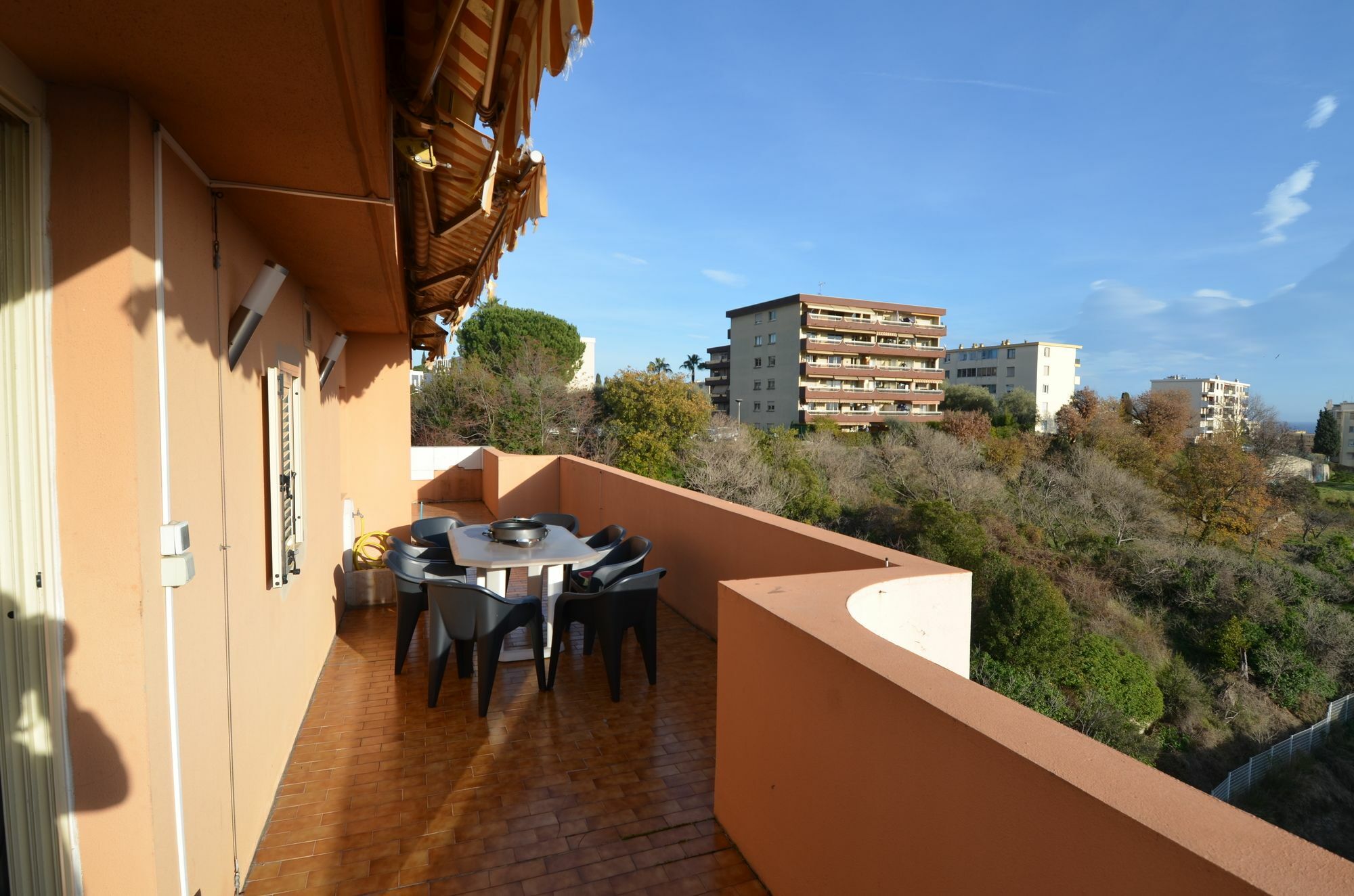 Appartement Rooftop 8 Personnes Grande Terrasse Avec Parking Quartier Aeroport Ницца Экстерьер фото