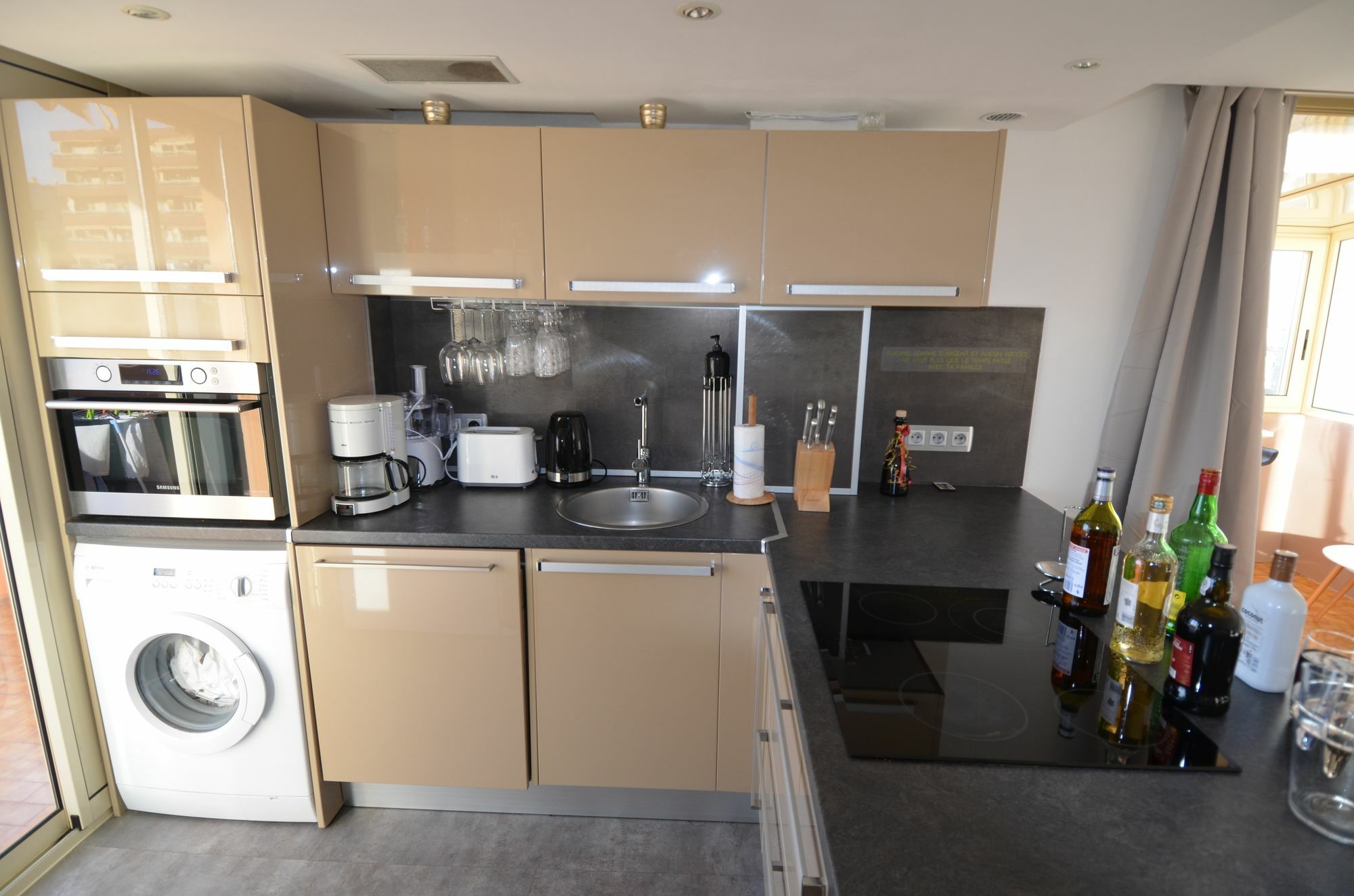 Appartement Rooftop 8 Personnes Grande Terrasse Avec Parking Quartier Aeroport Ницца Экстерьер фото